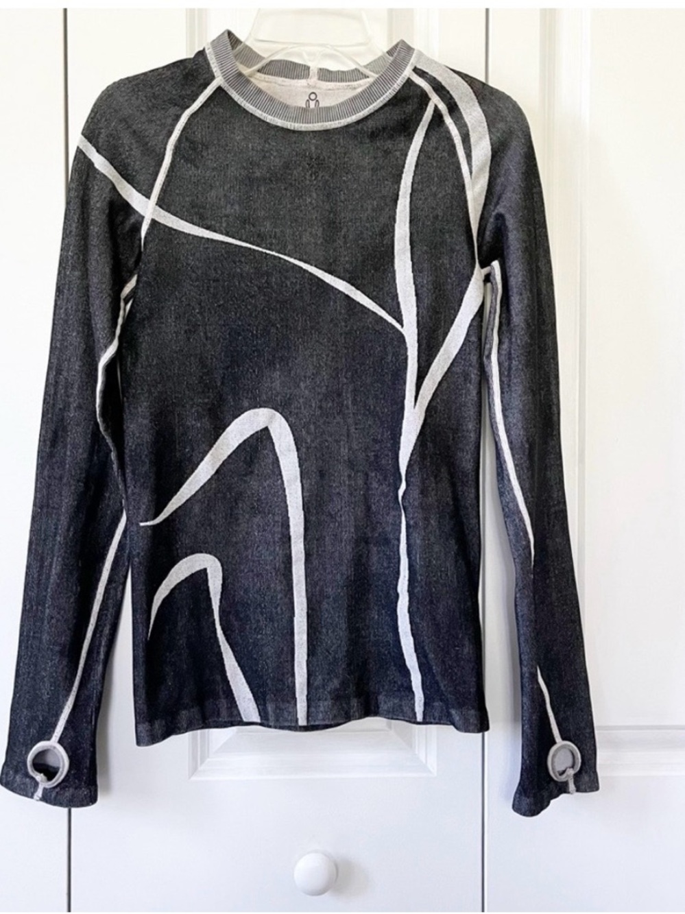 Phat Buddha South Street Fitted long sleeve charcoal gray top - Picture 3 of 5